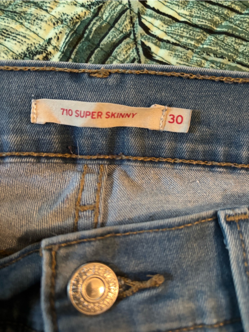 Levi's Blue Women's Skinny Jeans with Red Tab - Picture 5 of 7